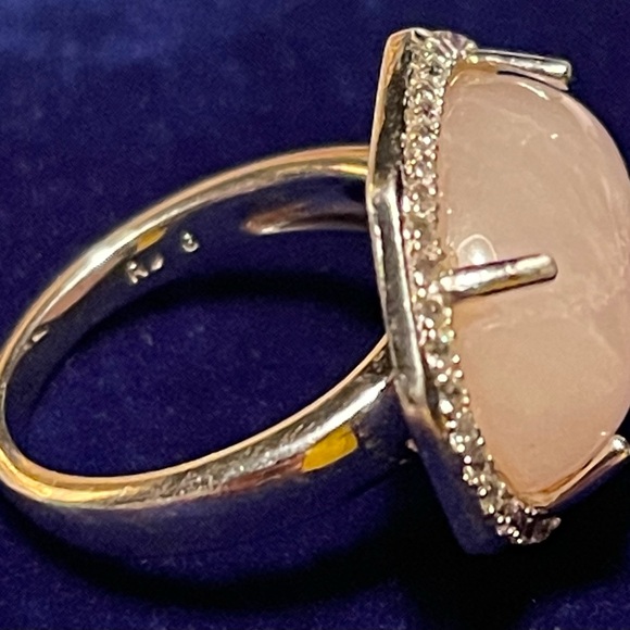 925 Sterling Oval Natural Rose Quartz with Crystal Halo Ring Size 6 RJ for Avon - Picture 10 of 11